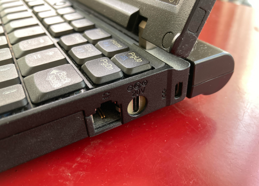2021年】ThinkPad X61を魔改造して使い続けよう | あいすのブログ